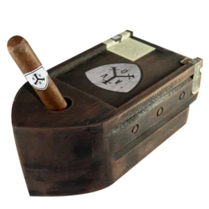 ADVentura The Conqueror Comandante Cigar – Box of 20