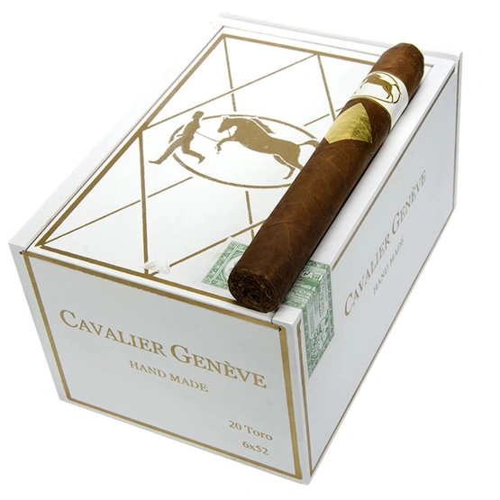 Cavalier White Series Toro Cigar – Box of 20